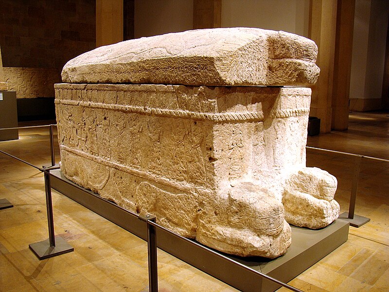 Immaggine:Ahiram Sarcophagus 1.JPG