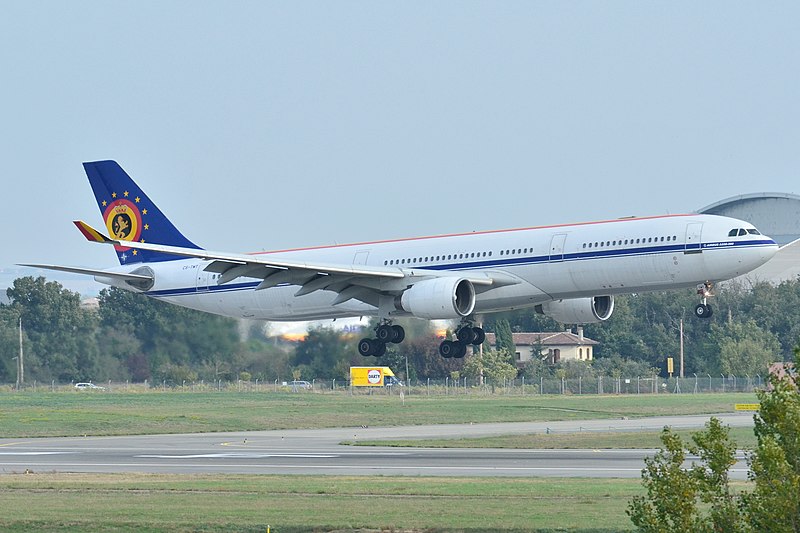 File:Airbus A330-300 Belgian Air Force (BAF) CS-TMT - MSN 096 (10498568063).jpg