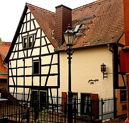 Am Kirchenplatz in Michelstadt