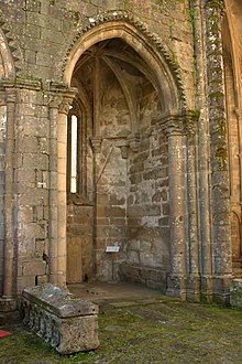 Arc in Saint Dominic Church, Pontevedra.jpg