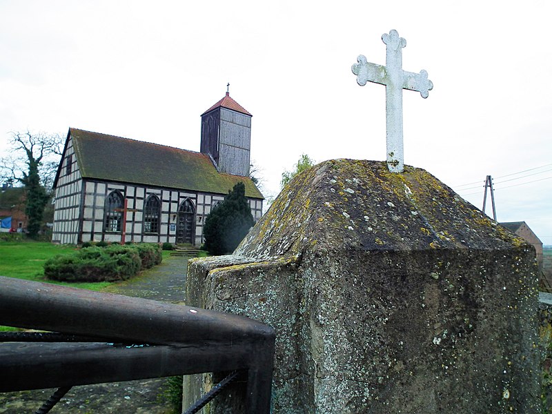 File:Assumption church in Marwice (1).jpg