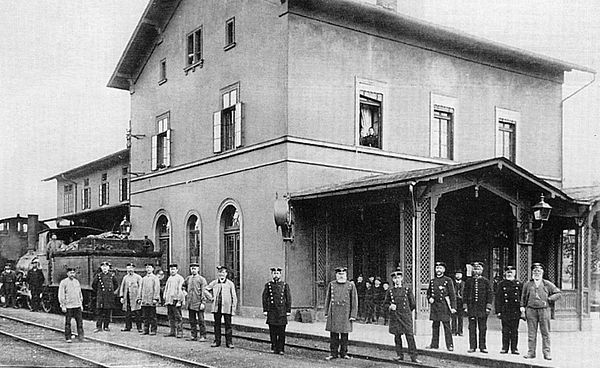 Kusel station including staff in 1902