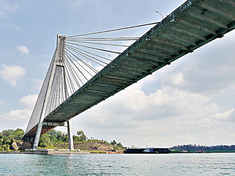 File:Barelang Bridge.jpg