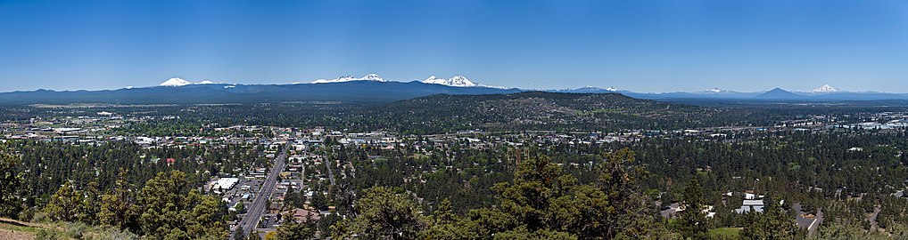 Panoramic view of Bend from the peak (2008)