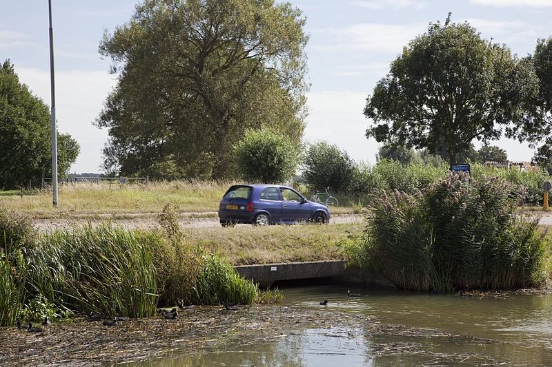 File:Betonnen werken Hinderdam - Kijkuit - Unknown - 20533254 - RCE.jpg