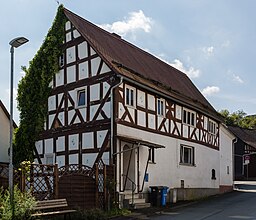 Bischoffen, Bahnhofstraße 9