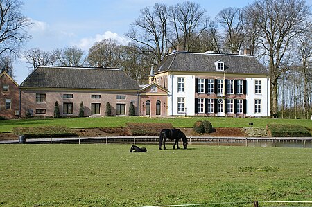 Brakel huis paard 2