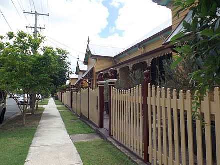 Residences and footpath, 2015 Brighton Terrace and footpath.jpg