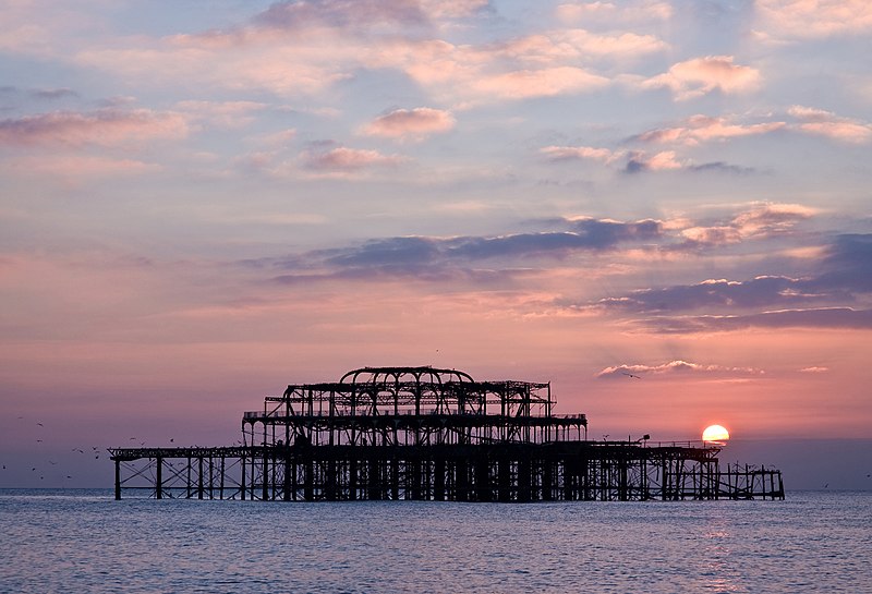 File:Brighton West Pier, England - Oct 2007.jpg