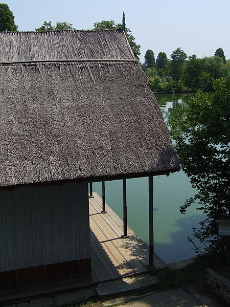 File:Bucharest - Village Museum 4.JPG