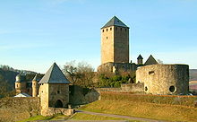 Burg Lichtenberg total.jpg
