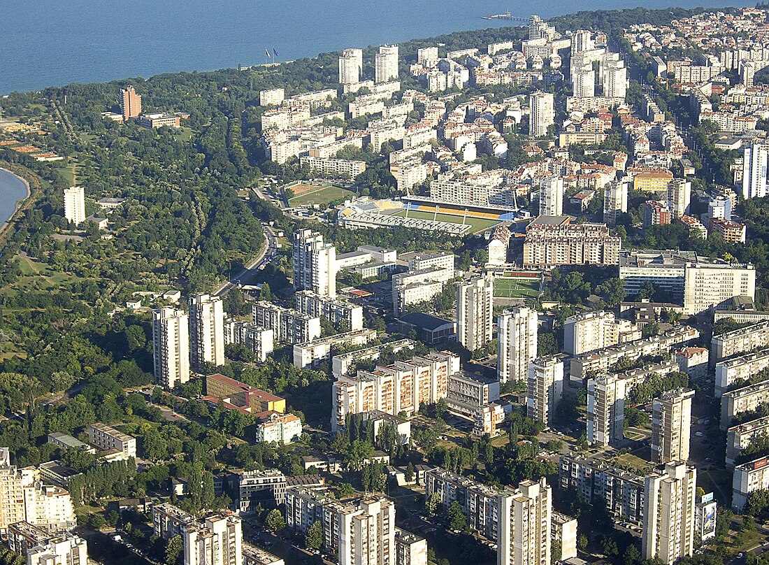 File:Burgas Juni2012 Lasur.JPG