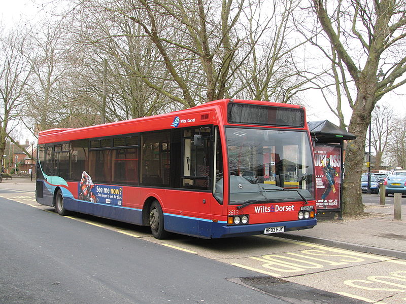 File:Bus img 7760 (16206232351).jpg