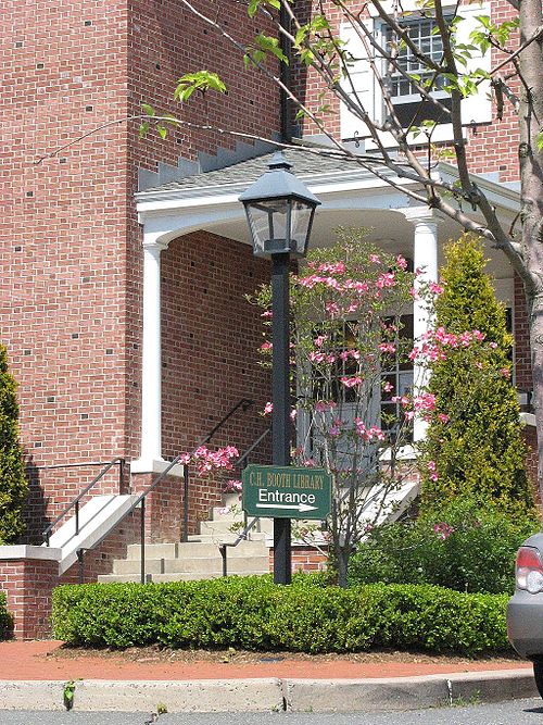 Cyrenius H. Booth Library, 2007