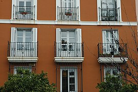 Calle San Fernando 35, Sevilla SP.jpg