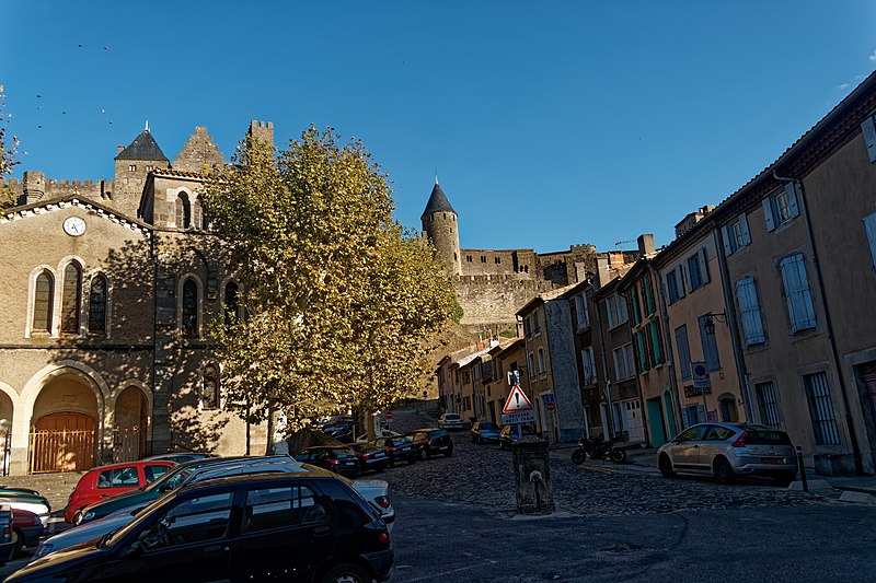 File:Carcassonne - Place Saint-Gimer - View ESE towards La Cité.jpg