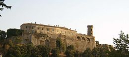 Castello caccuri from the side.JPG