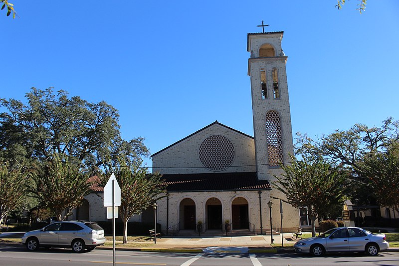 File:Cathedral of the Sacred Heart, Pensacola.jpg