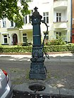 Charlottenburg Tegeler Weg water pump 9-001.jpg