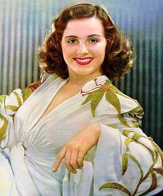 <span class="mw-page-title-main">Constance Moore</span> American singer and actress (1920–2005)