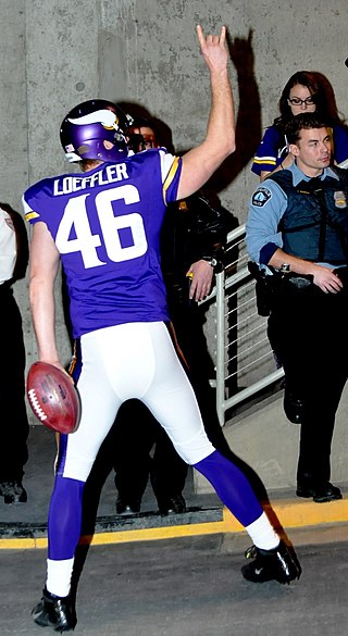 <span class="mw-page-title-main">Cullen Loeffler</span> American football player (born 1981)