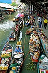 The floating market at Damnoen Saduak