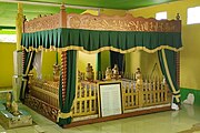 Banjar: Kubah makam Syekh Abdurrahman Siddiq bin Husin atawa Datu Kayan, ulama matan Alalak, Barito Kuala, Kalimantan Selatan. Bahasa Indonesia: Pusara dari Syekh Abdurrahman Siddiq bin Husin atau Datu Kayan, ulama dari Alalak, Barito Kuala, Kalimantan Selatan. English: Tomb of Sheikh Abdurrahman Siddiq bin Husin or Datu Kayan, a cleric from Alalak subdistrict, Barito Kuala Regency, South Kalimantan.