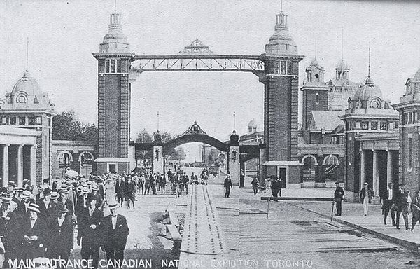 The Dufferin Gates were replaced with a more elaborate archway in 1910.