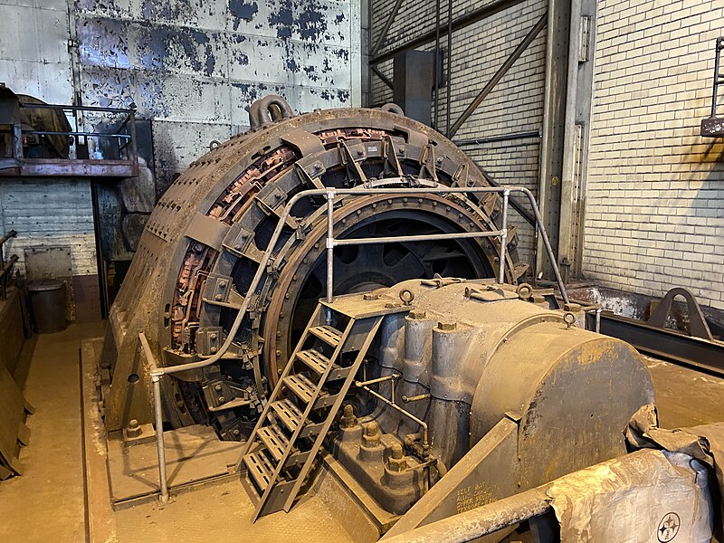 File:Electric Motor at the former Lukens Steel Company mill house.jpg