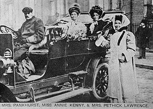 Emmeline Pankhurst, Annie Kenney et Emmeline Pethick-Lawrence, vers 1912.