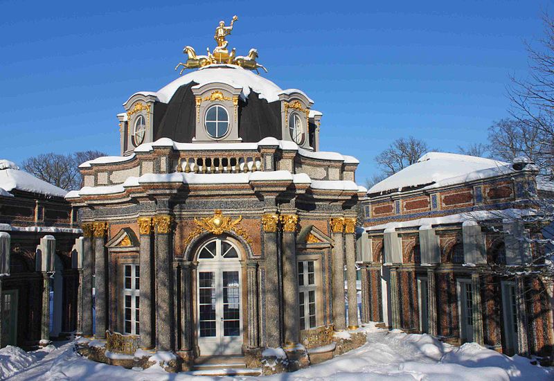 File:Eremitage Sonnentempel.JPG