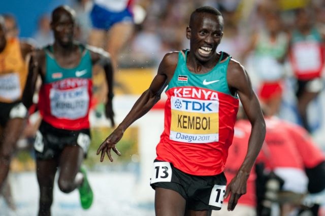 Kenya's Ezekiel Kemboi defended his steeplechase world title