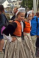Défilé du cercle celtique de Combrit lors de la Fête des brodeuses à Pont-l'Abbé le 13 juillet 2014 6
