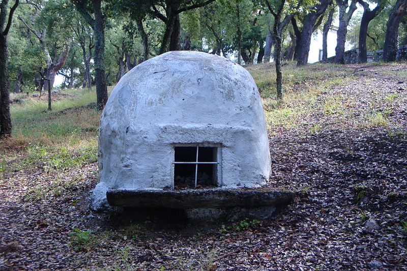 File:Forno Falperra.jpg