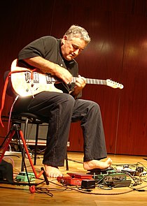 Fred Frith performing in Lisbon in August 2006. FredFrith August2006.jpg