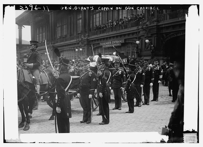 File:Gen. Grant's coffin on gun carriage LCCN2014690374.jpg