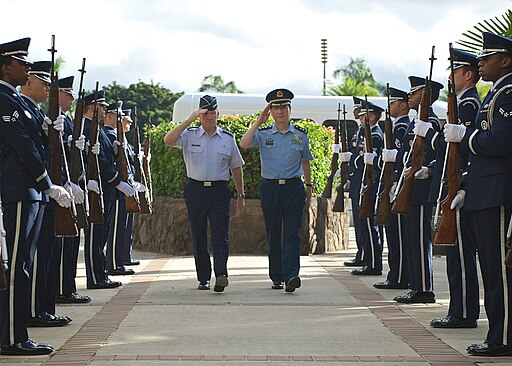 General Hawk Carlisle and Lieutenant General Huang Guoxian