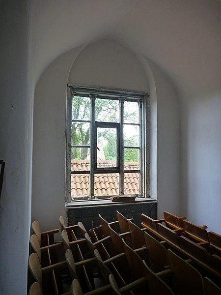 File:Georgenburg-Windows-P1270305.JPG