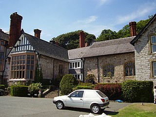 <span class="mw-page-title-main">Gloddaeth Hall</span> Country house in Llandudno, Conwy, Wales