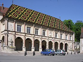 Graues Rathaus.jpg