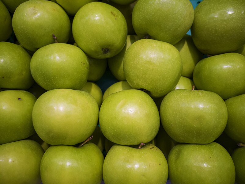 File:Green Apple in Dilshad Garden, New Delhi.jpg