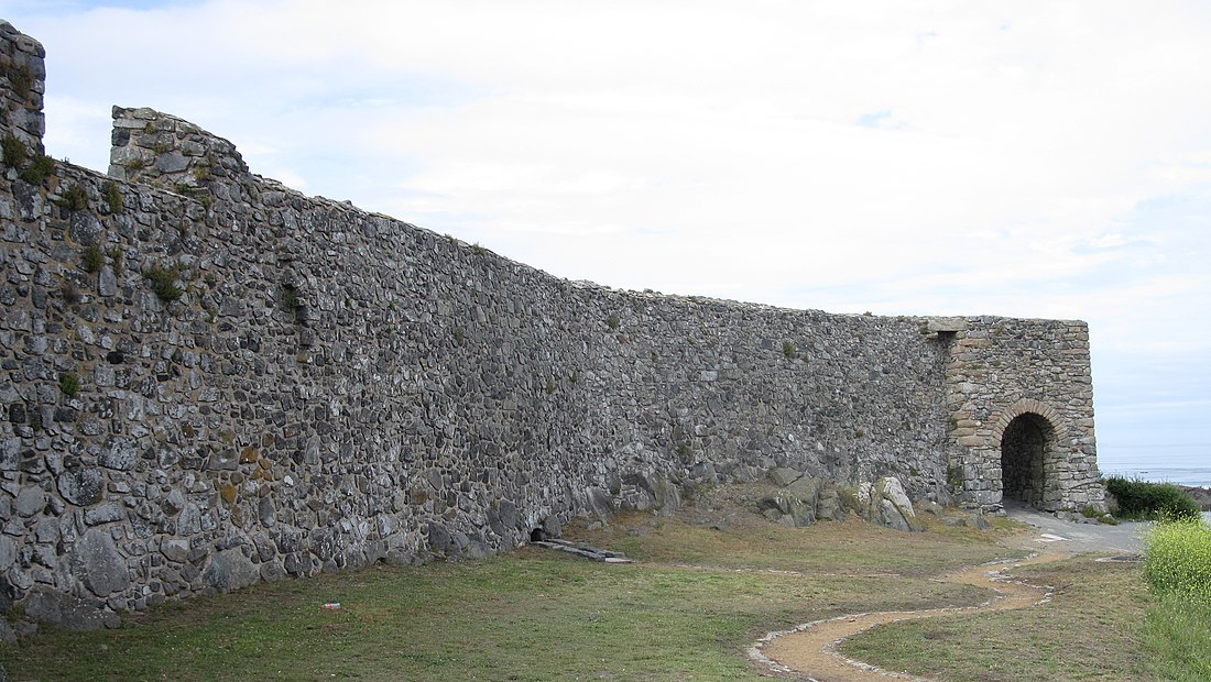 Vale Castle, Guernsey