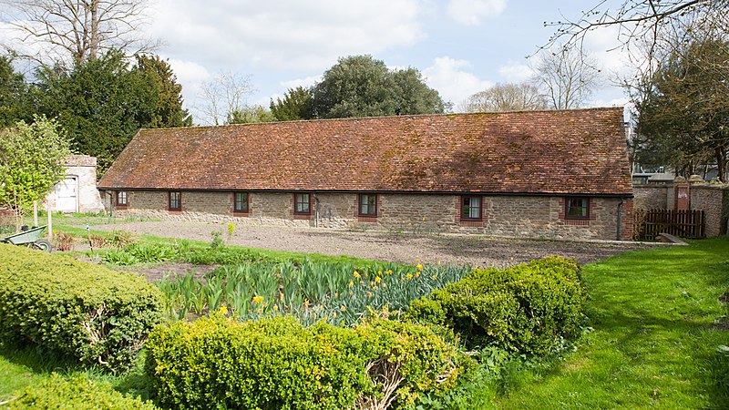 File:Guesthouse, The Abbey Sutton Courtenay 01.jpg