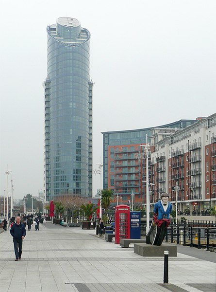 File:Gunwharf Quays, Portsmouth - geograph.org.uk - 1108446.jpg