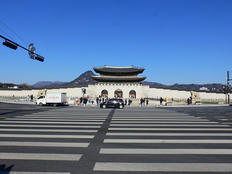 File:Gwanghwamun December 2023.jpg