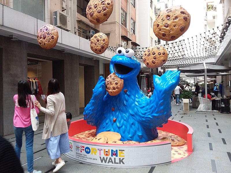 File:HK Causeway Bay 銅鑼灣 CWB 厚誠街 Houseton Food street January 2019 SSG 02.jpg