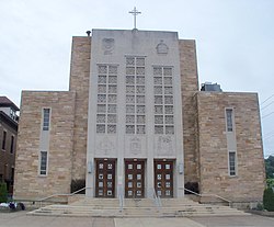 Cathédrale Holy Name (Steubenville, Ohio) 2012-07-13.JPG