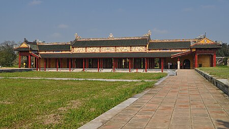 Tập_tin:Imperial_City,_Hue,_Vietnam_-_February_2012_(7073518519).jpg