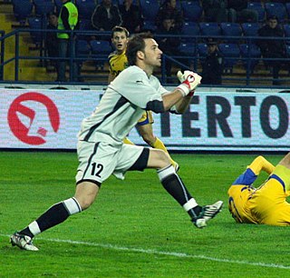 <span class="mw-page-title-main">Isli Hidi</span> Albanian footballer