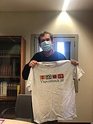 The Northern Catalan writer J.L. Lluís and the 20th anniversary T-shirt